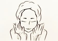 ぬるま湯で洗い流す