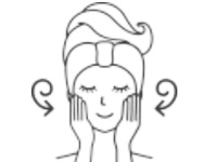 マッサージするようにメイクによく馴染ませる